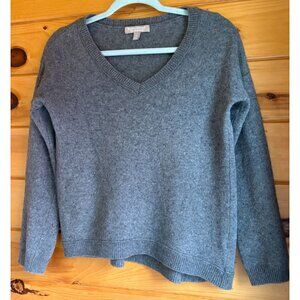 Banana Republic Gray V-Neck Sweater M - Merino Wool & Cashmere Blend